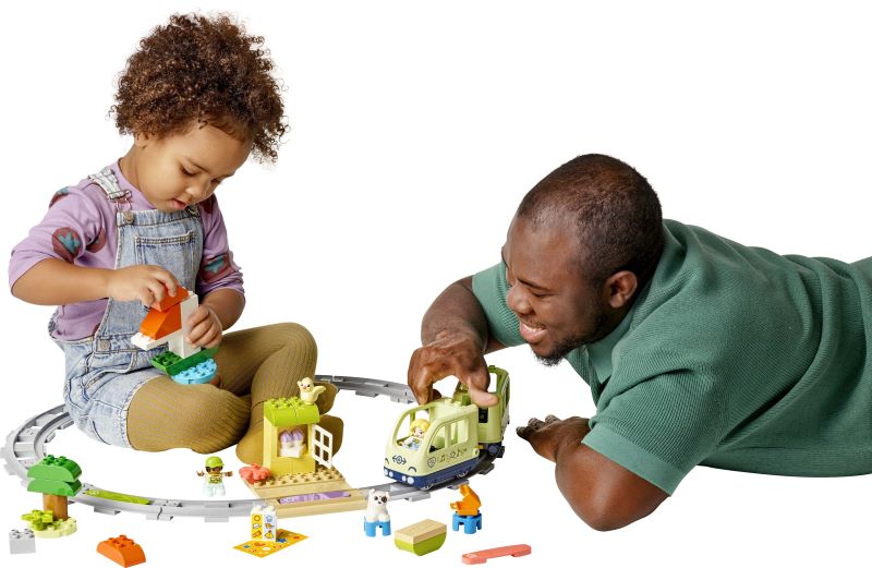LEGO Comboio de Aventura Interativa (10427)