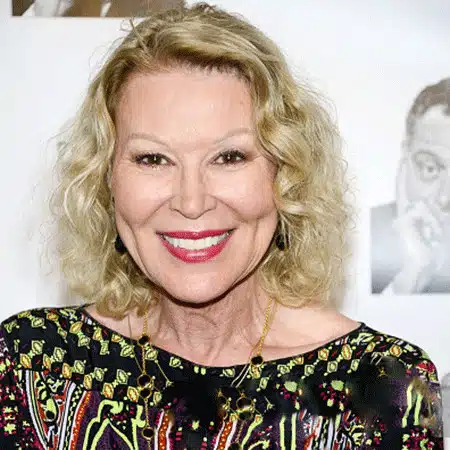 Leslie Easterbrook