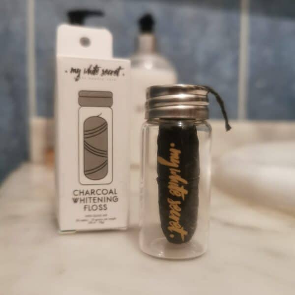 fio dentário My White Secret Charcoal and Coconut Oil