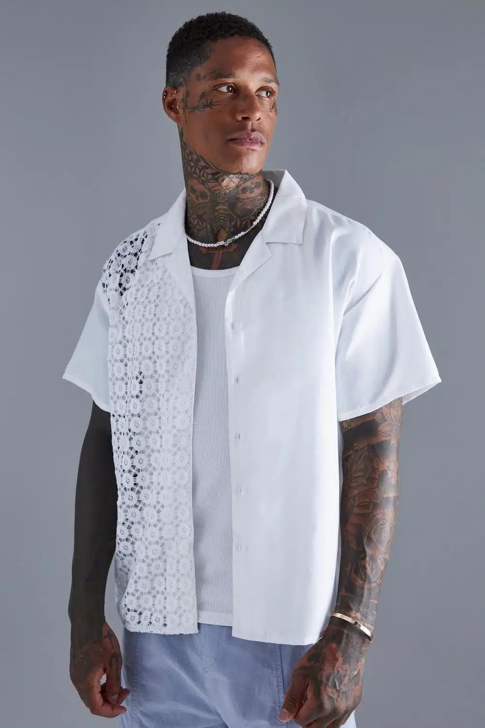 SHORT SLEEVE BOXY FLORAL CROCHET SHIRT - Boohooman