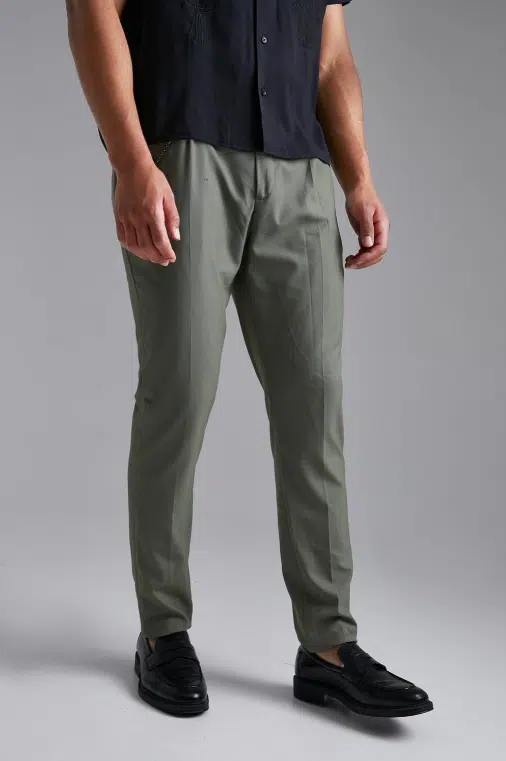 TALL TAPERED SMART PLAIN TROUSER WITH CHAIN