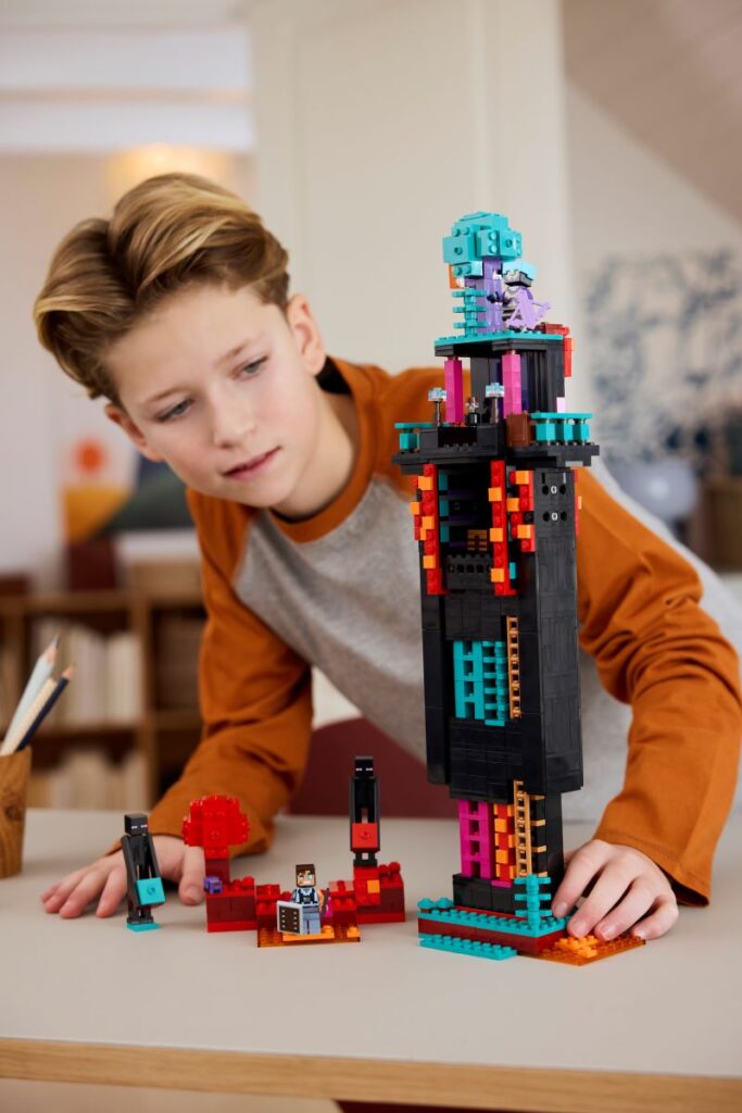 LEGO Minecraft - A Torre do Enderman (21279)