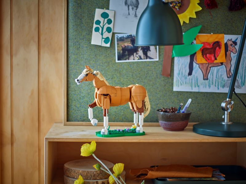 LEGO Cavalo Encantador (31166)