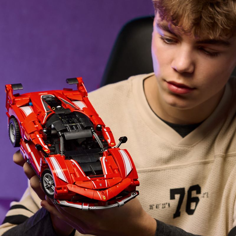 LEGO Ferrari FXX K (42212)