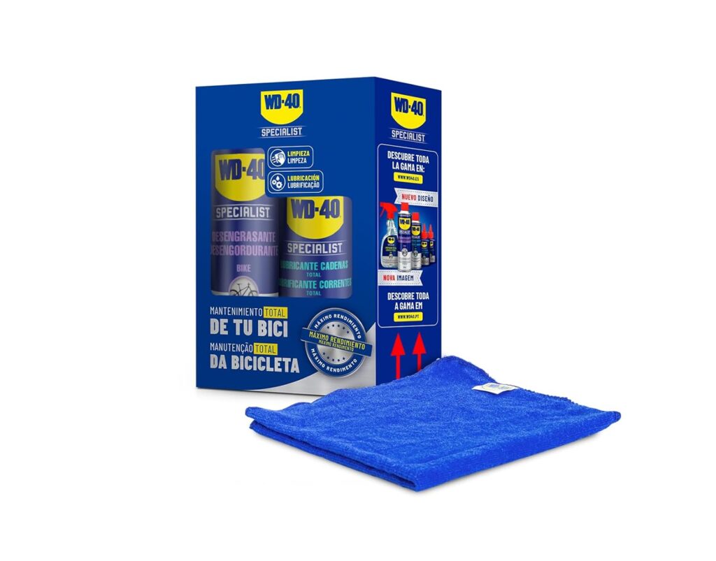 Kit manutenção bicicleta WD-40 com pano azul.