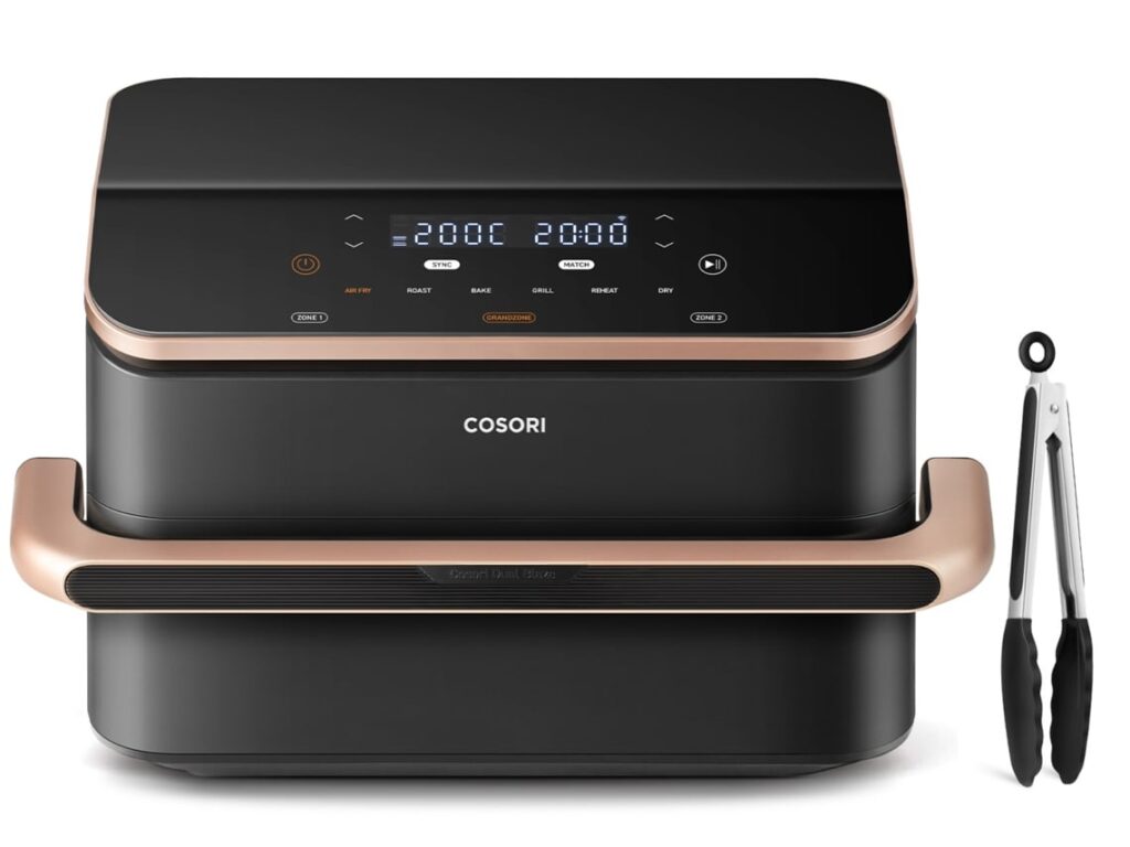 Fritadeira de ar digital moderna com pegador incluído.