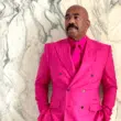 Steve Harvey Suit Photo: https://www.gq.com/story/steve-harvey-style-icon-era