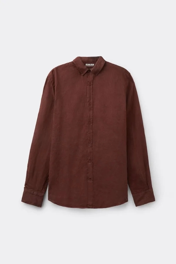 Camisa de manga comprida castanho avermelhado para homem.