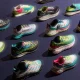 Vários modelos de sapatilhas Merrell coloridas sobre fundo escuro.