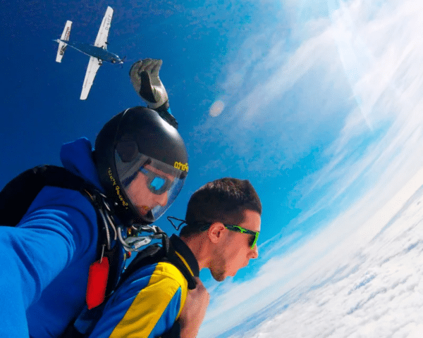 Odisseias Salto Tandem Até 5000m de Altitude! Pelos Céus do Norte de Portugal | Skydive Porto - Braga