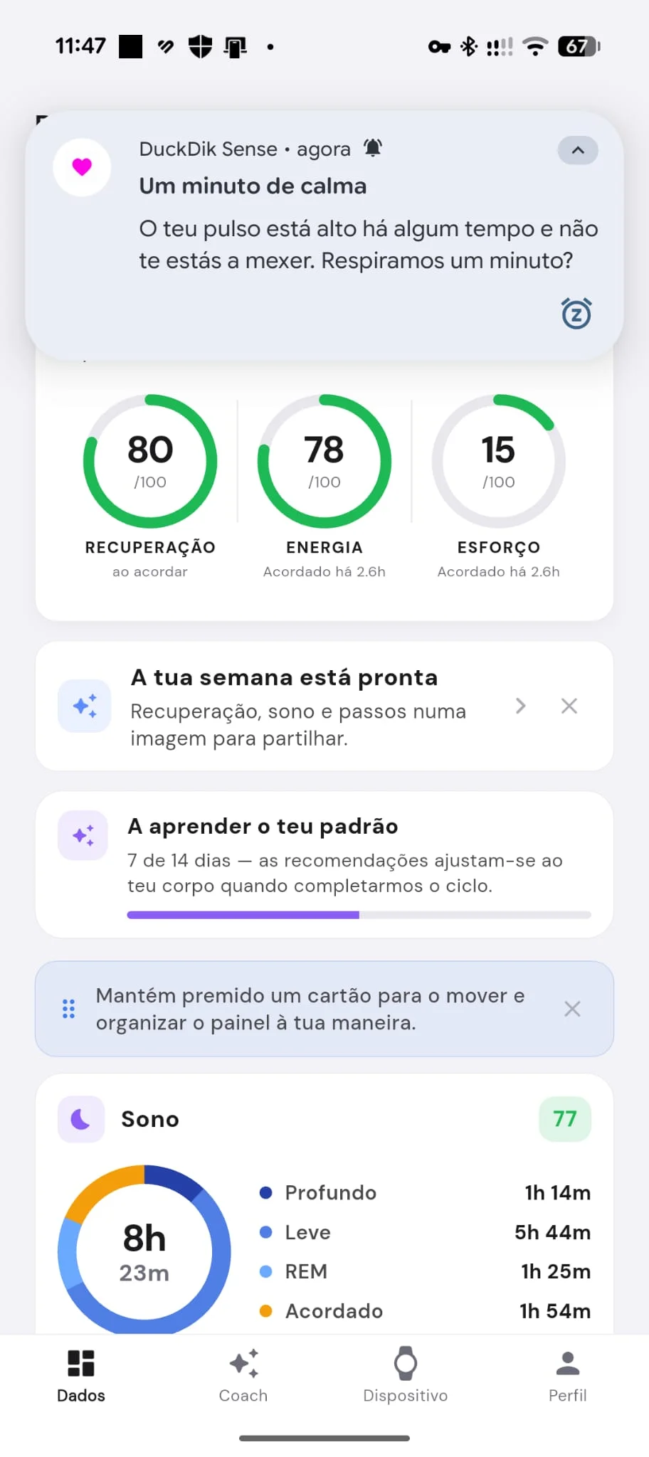 Interface da aplicação duckdik sense no telemóvel com notificação de relaxamento, níveis de recuperação, energia, esforço e gráfico de sono