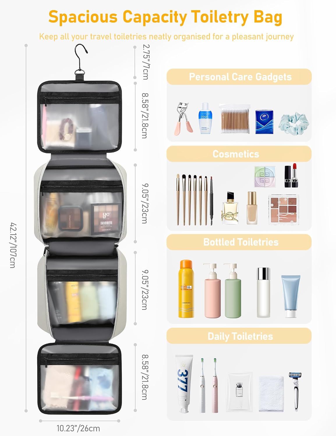 Necessaire de viagem suspenso Gaochy aberto na vertical revelando quatro compartimentos transparentes preenchidos com produtos de higiene e cosméticos acompanhado das dimensões exatas de cada secção.