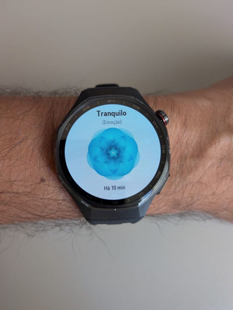 Ecrã do Huawei Watch GT6 Pro com análise de estado emocional.