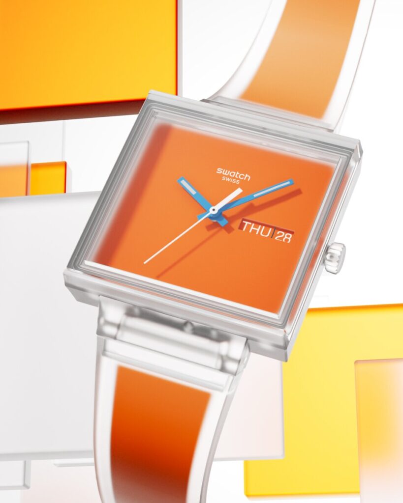 Relógio Swatch quadrado com mostrador laranja e bracelete transparente.