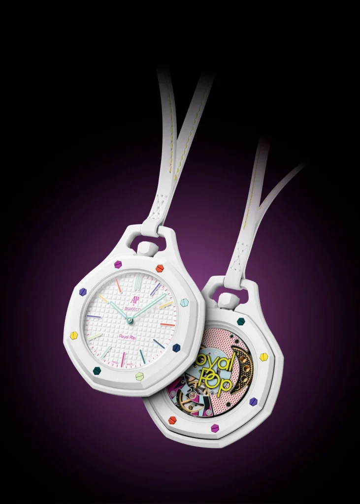 Relógios de pendente brancos AP x Swatch Royal Pop.