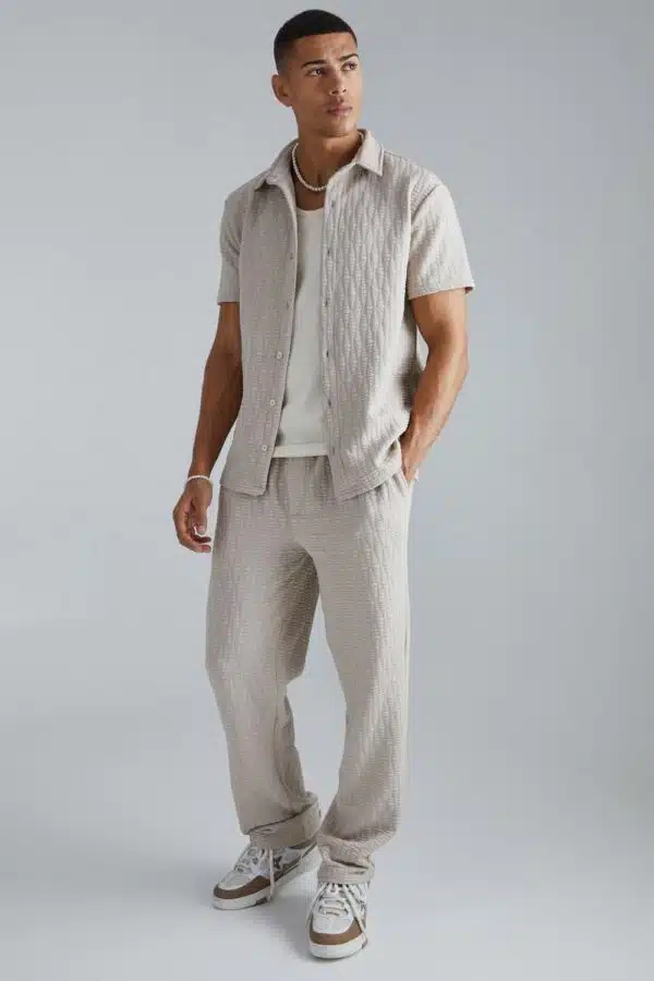 Short Sleeve Textured Stretch Shirt And Trousers Set BoohooMan