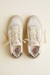 VEJA V-82 PURE CALCAIRE BLACK PVP 175,00 Euros